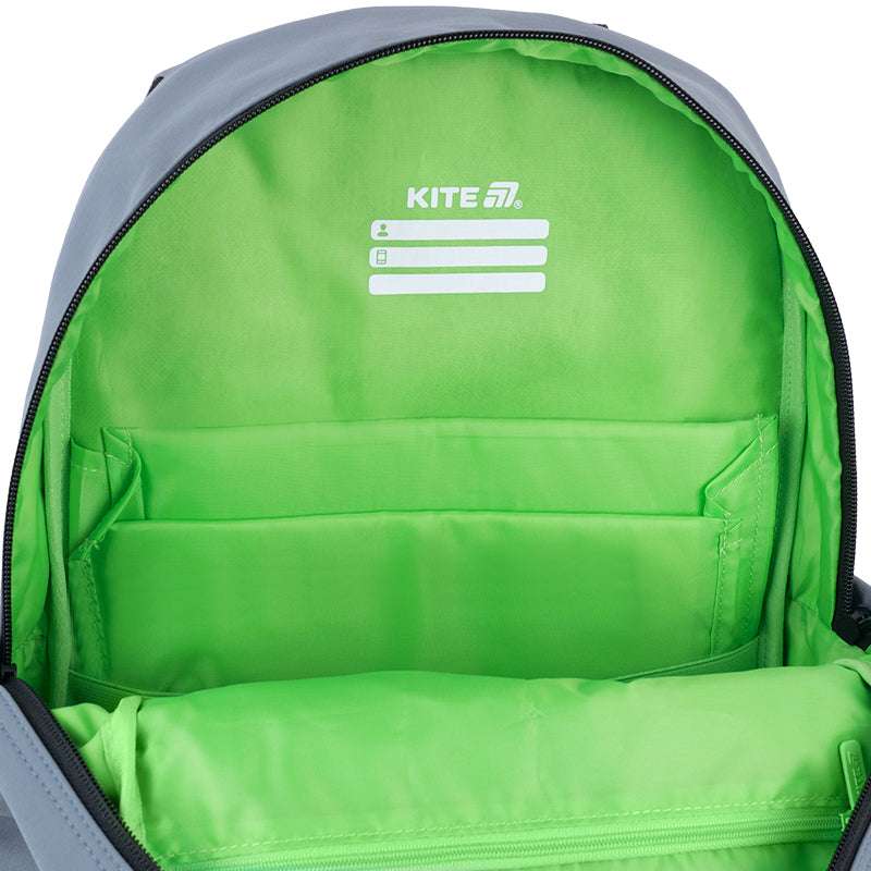 Druga komora plecaka szkolnego Kite Urban na zeszyty i książki A4