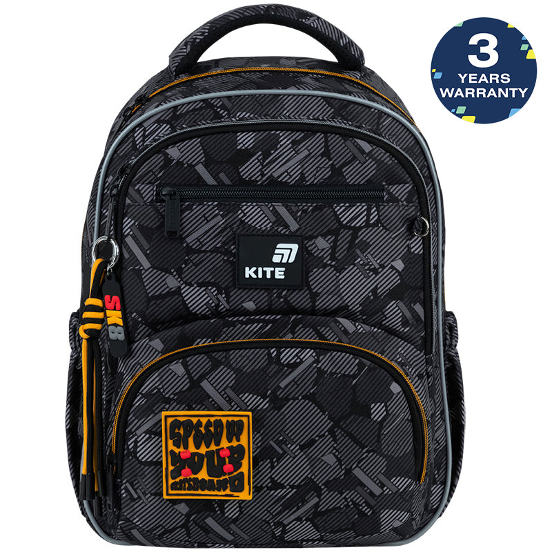 Batoh školní pro chlapce 1-5 třída ortopedický s nášivkami na suchý zip Kite
