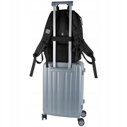 Czarny Kite 16 l z ergonomicznym tyłem i regulowanym pasem dla nastolatków