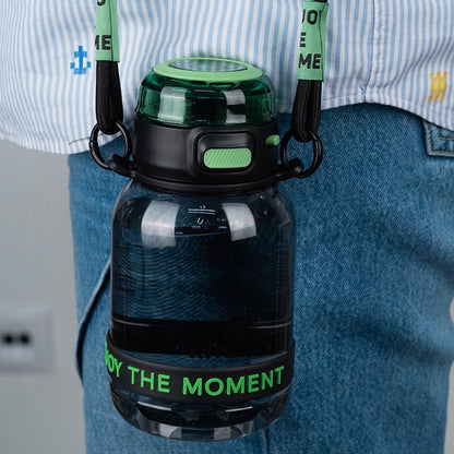 Bidon na napoje 700ml pasek na ramię uchwyt bpa free Kite
