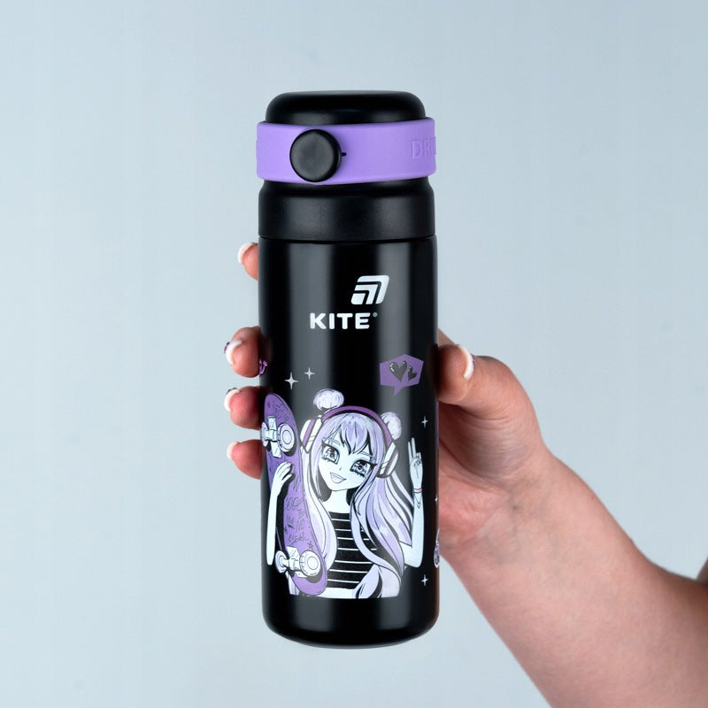 Termos z ustnikiem i kubkiem dla dzieci Kite 500 ml z sitkiem czarny Anime