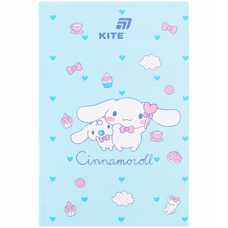 Notatnik dla dziewczynki Cinnamoroll – detale graficzne z lakierem UV.