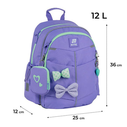 Harmonia kolorów i zaokrąglony design – plecak, który wyróżnia się stylem.