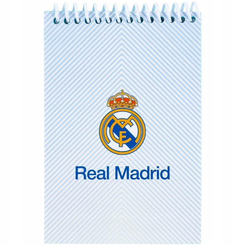 Notatnik spiralny dla chłopców Real Madrid z piłką na okładce.