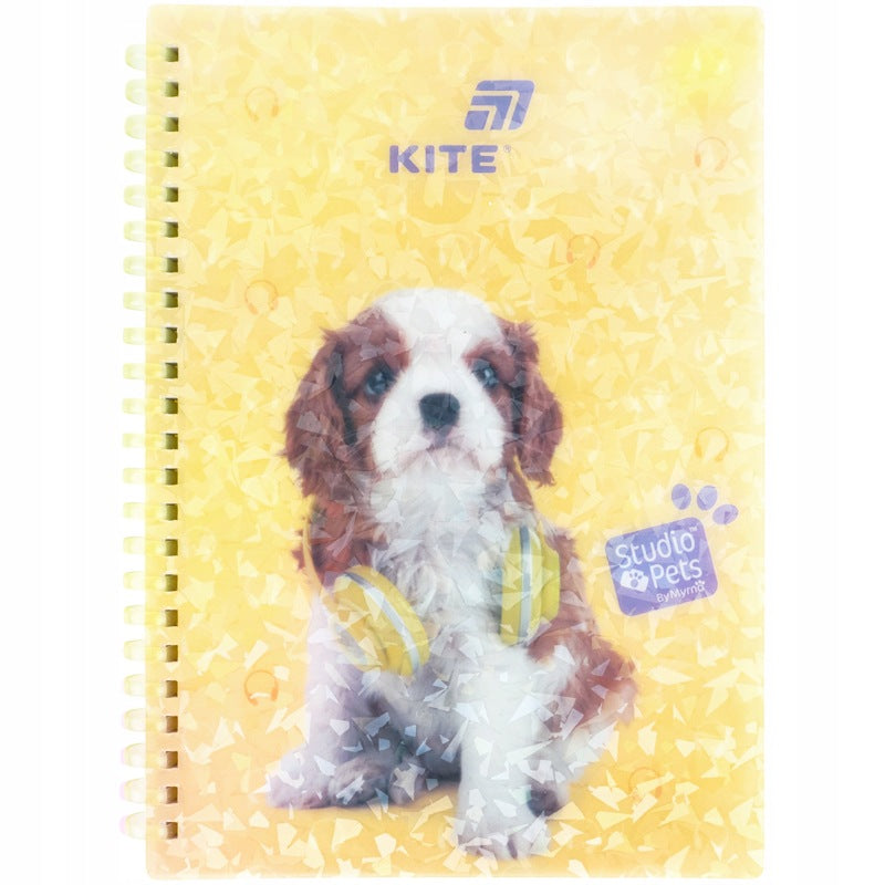 Notes na spirali A5 Kite Studio Pets z holograficzną okładką.