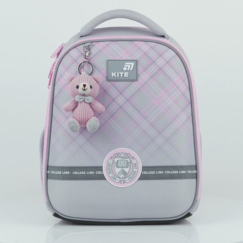 Školní aktovka ortopedický Kite College Line pro dívky s přívěskem medvídek