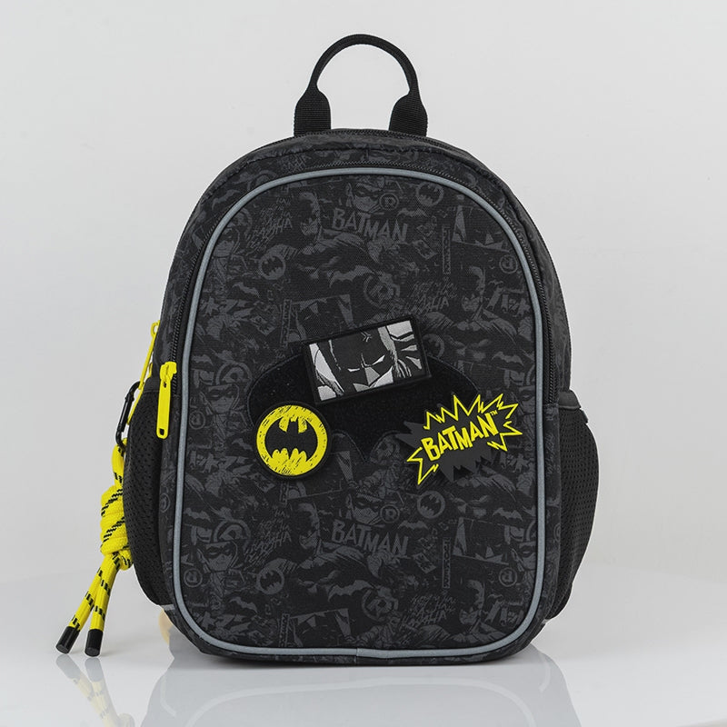 Batoh předškolní Kite DC Batman lehký pro chlapce s nášivkami na suchý zip